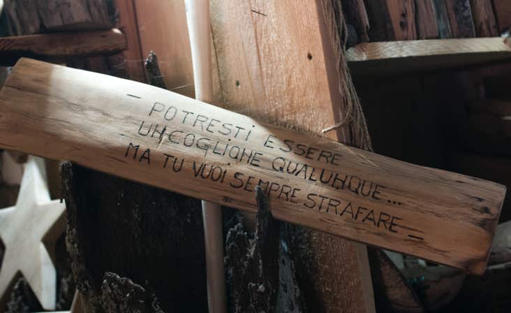 Scultura in legno riciclato